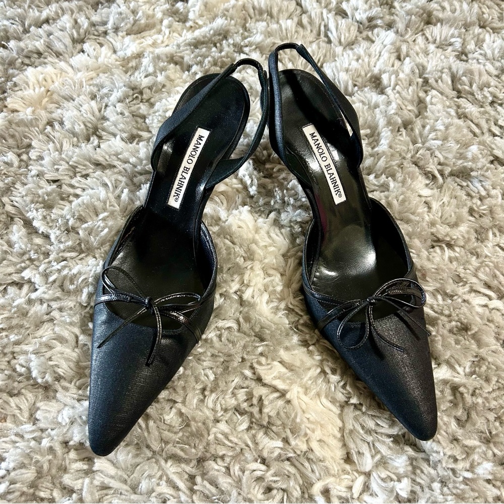 Manolo Blahnik Black Leather Bow Slingback Heels Size 40